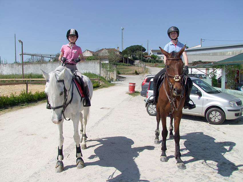 Entrevista a duas irmãs golpilheirenses: A paixão pelos cavalos