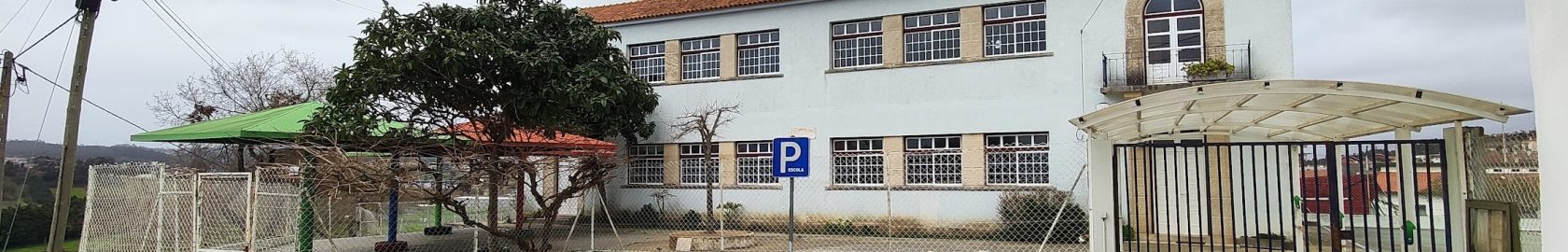 Dia 12 de Maio: Largo da escola recebe nome em homenagem a professoras